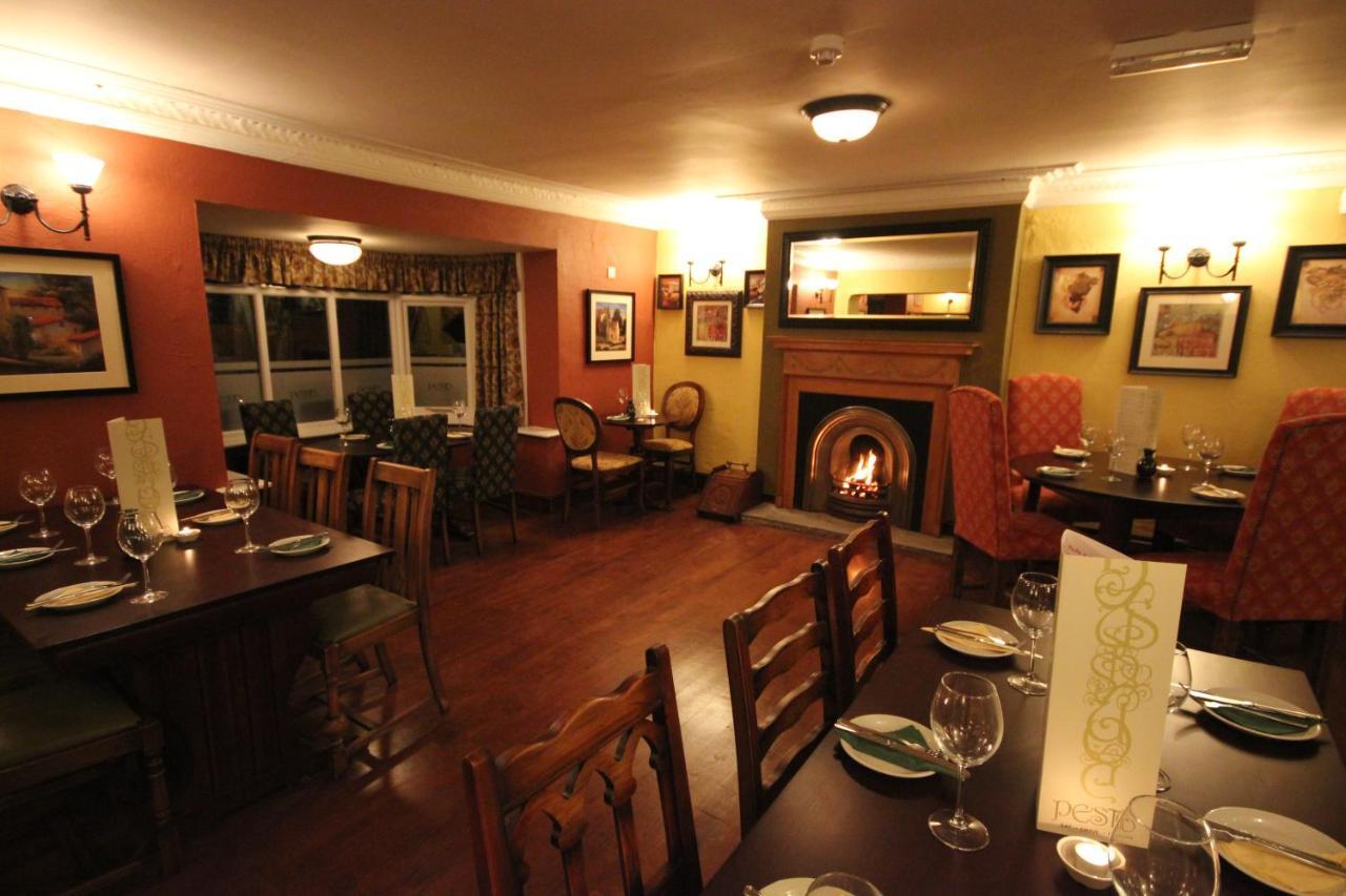 The Dibbinsdale Inn ブロムバラ エクステリア 写真